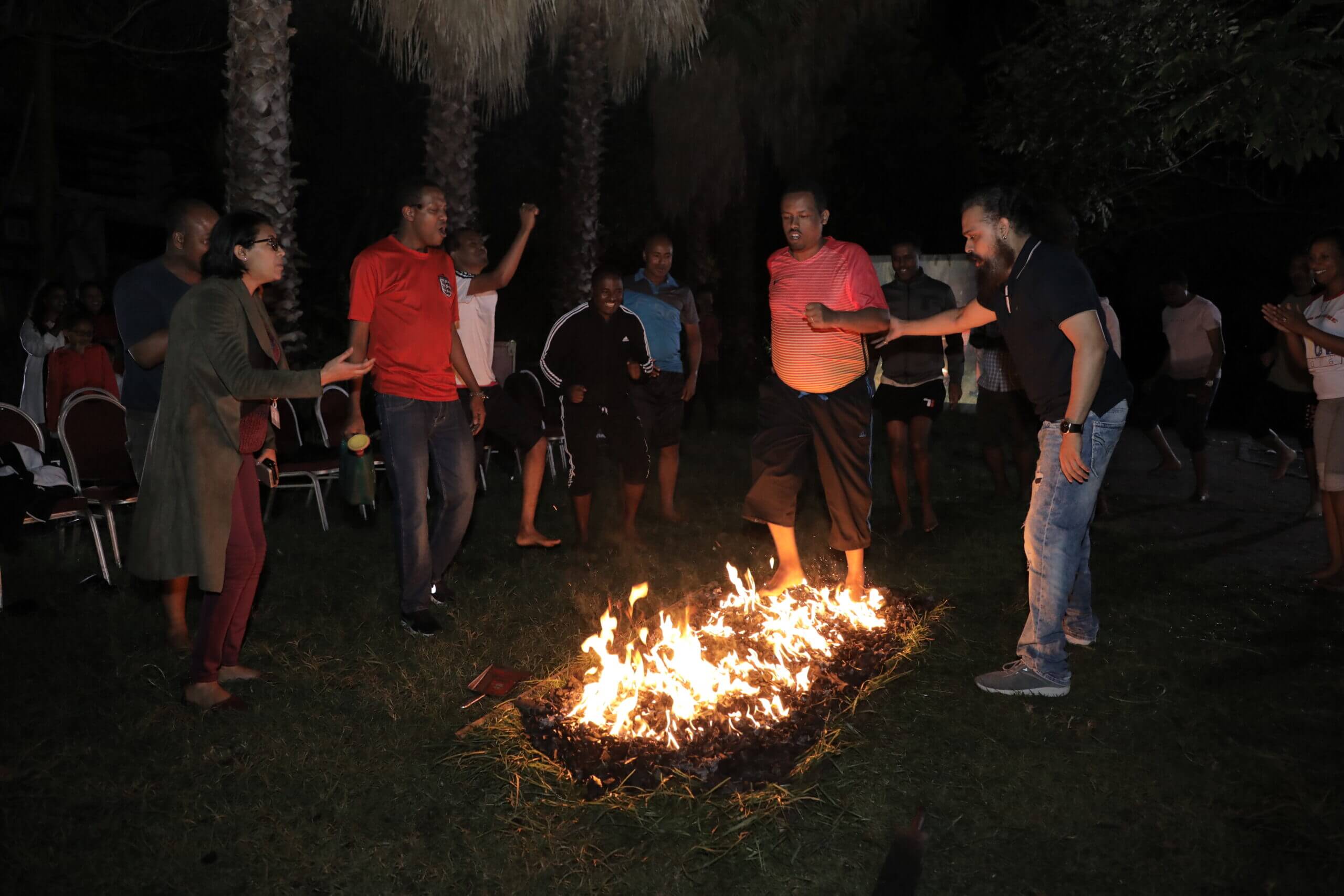 Fire Walk By Harrish Sai Raman (HSR) - Team Building Exercise | Best Motivational Speaker In India